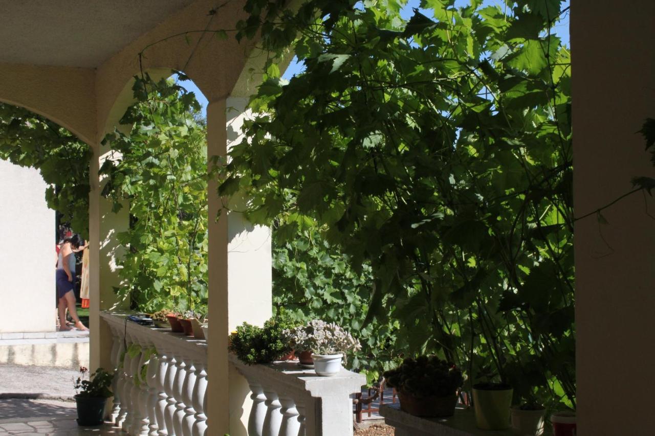 Apartments with a parking space Makarska - 6792 Bagian luar foto