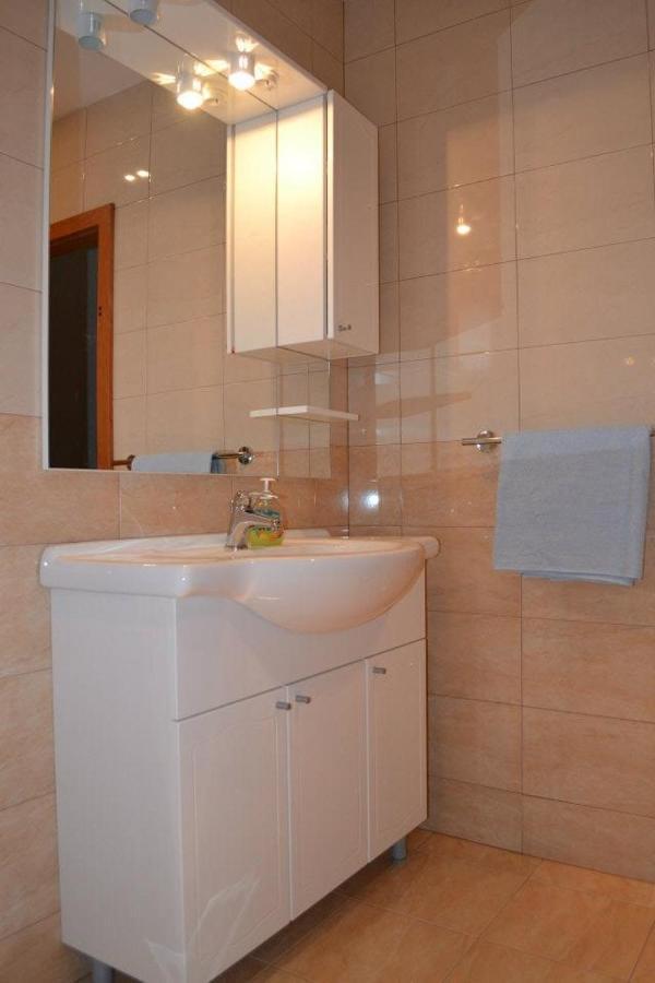Apartments with a parking space Makarska - 6792 Bagian luar foto